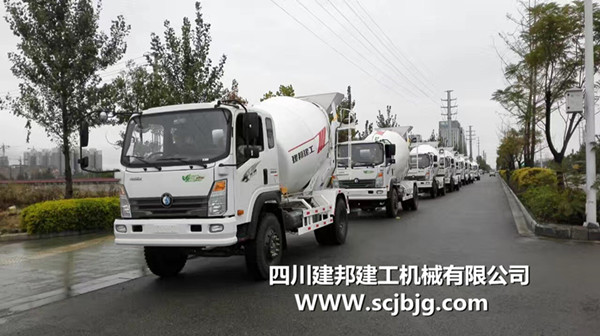 涼山混凝土攪拌罐車